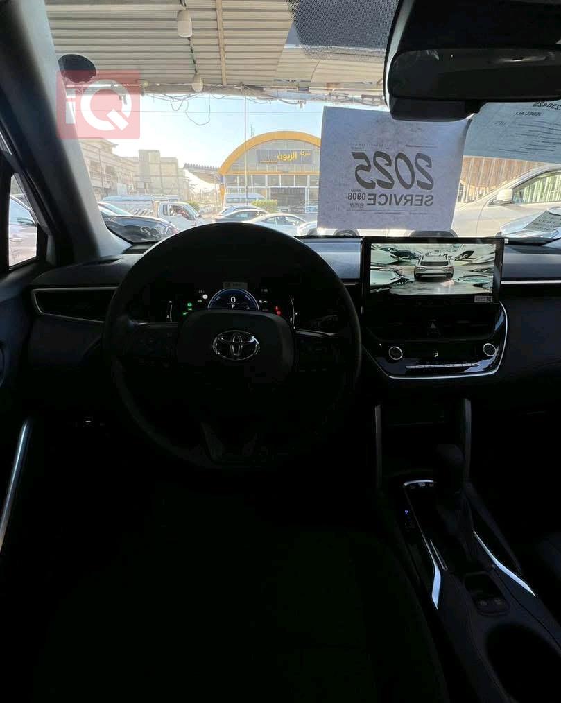 تۆیۆتا کۆرۆلا کرۆس